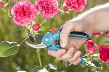 Lade das Bild in den Galerie-Viewer, Gardena Gartenschere B/S-M