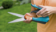 Lade das Bild in den Galerie-Viewer, Gardena Comfort Grasschere, drehbar