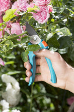 Lade das Bild in den Galerie-Viewer, Gardena Classic Gartenschere