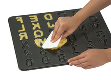 Lade das Bild in den Galerie-Viewer, Zenker - Special Creative Buchstaben Zahlen Backblech Backform für Plätzchen