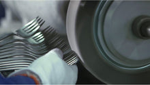 Lade das Bild in den Galerie-Viewer, WMF Servierteile-Set 4-teilig Salatbesteck
